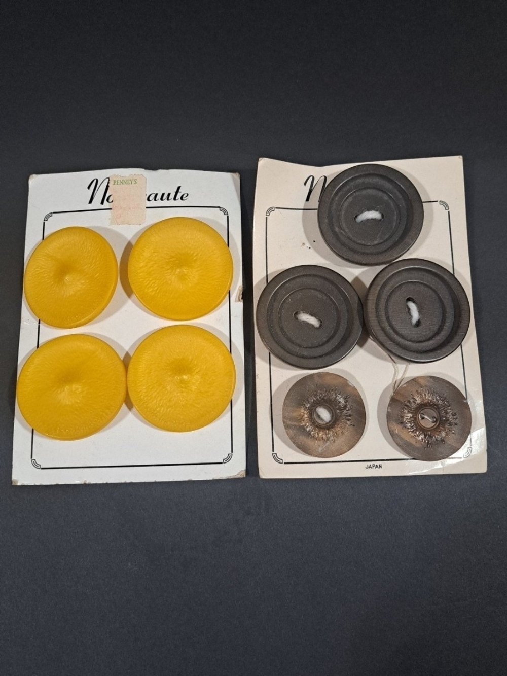 Nouveaute vintage round button lot yellow/Yellow Decorative Buttons - Set